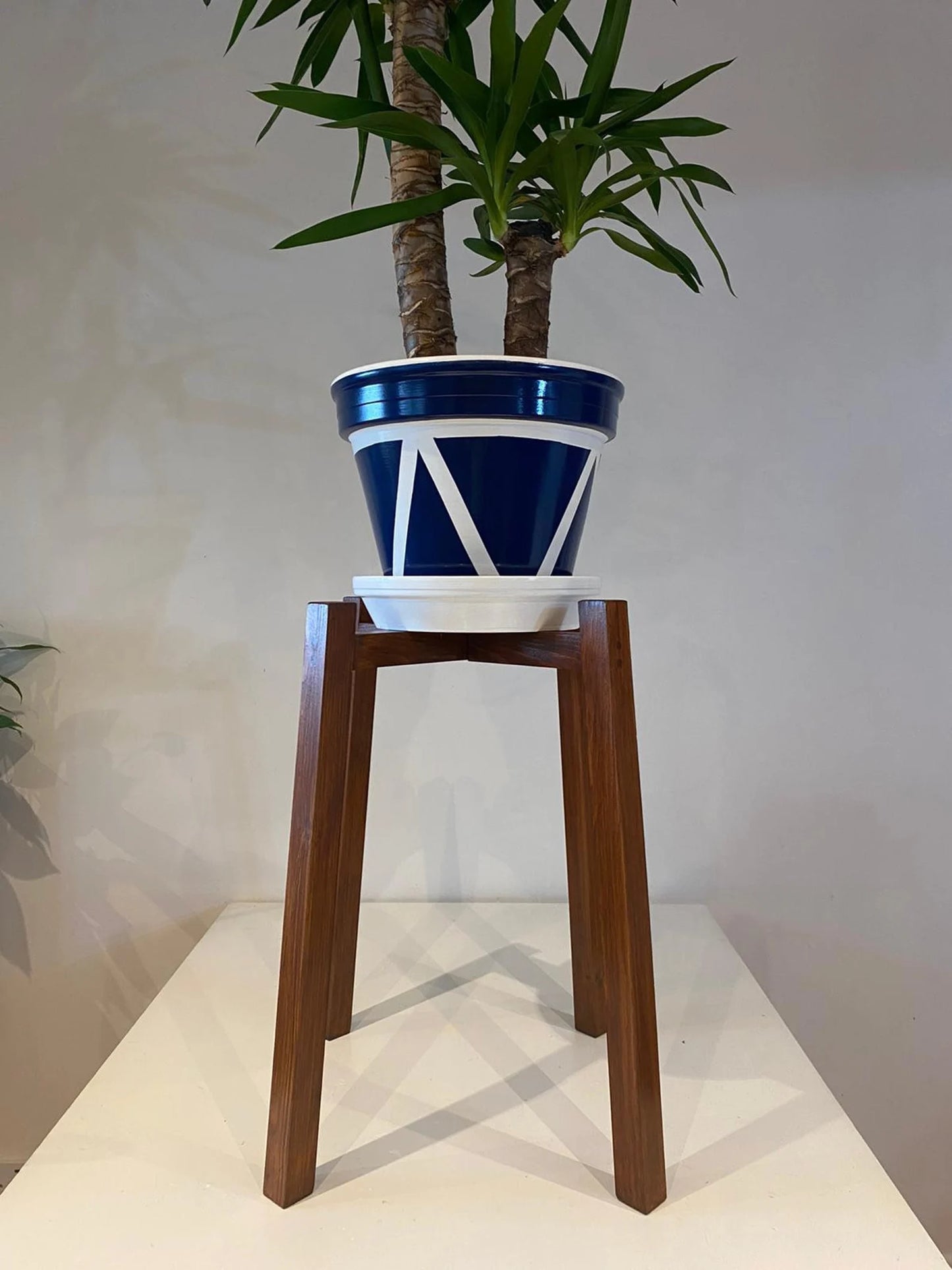 Triangles and Band Pot