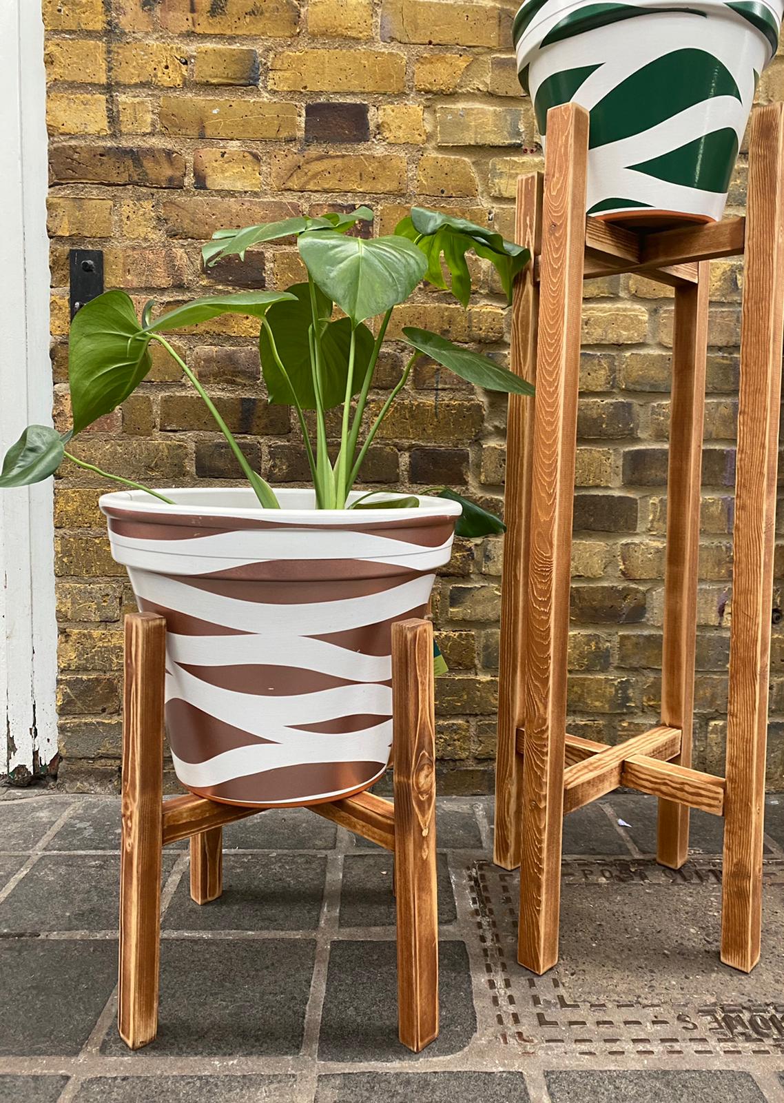oak plant pot stand Whisky Barrel Oak Half Half Strong Leg Plant Pot Stand Hand Made In UK – Plant_maniax