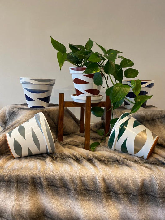 Double Waves hand painted pots in your choice of colors