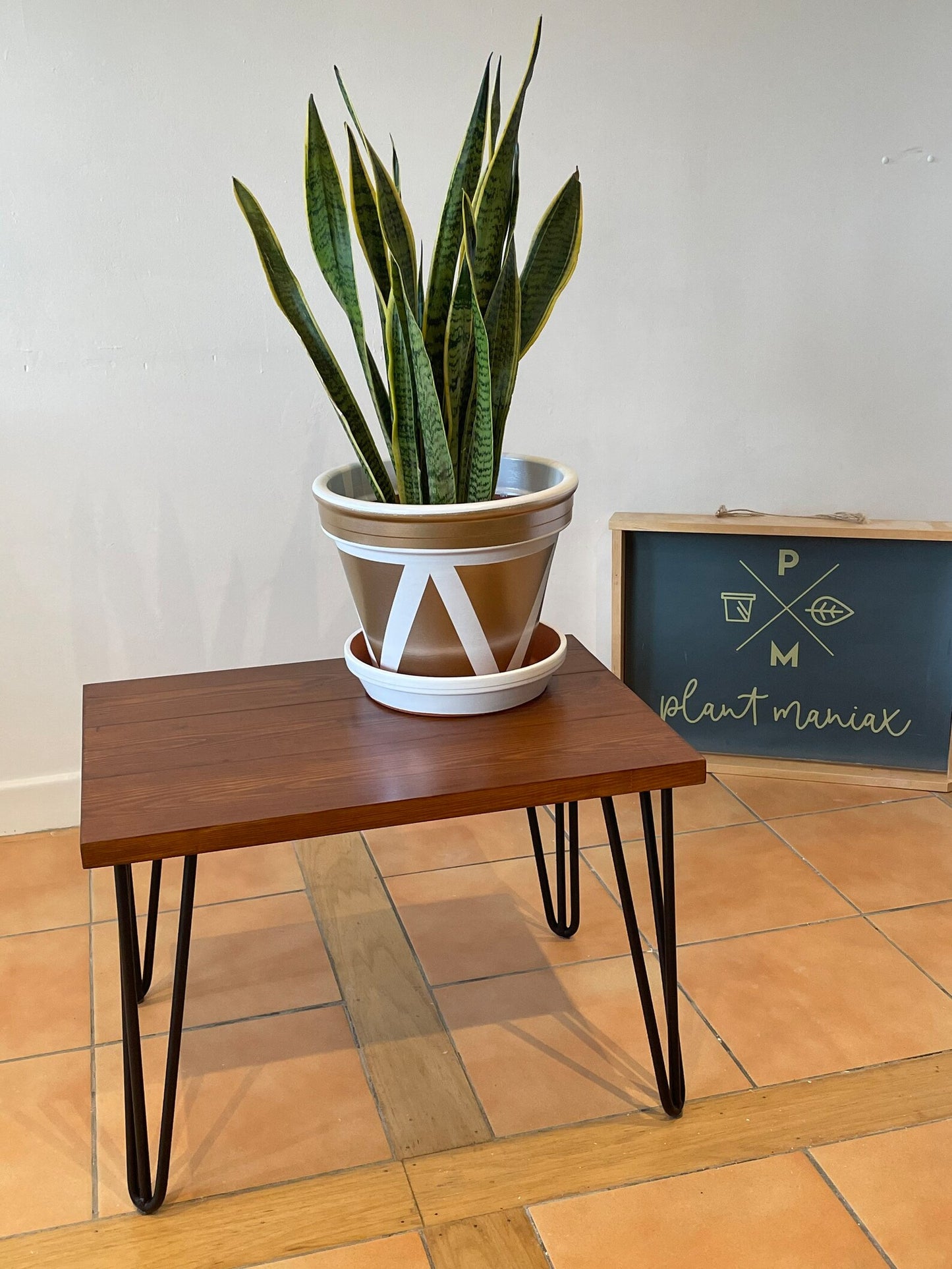 Coffee table desk Wooden bench furniture Indoor rustic furniture wooden display solid wood industrial furniture gardening father’s day