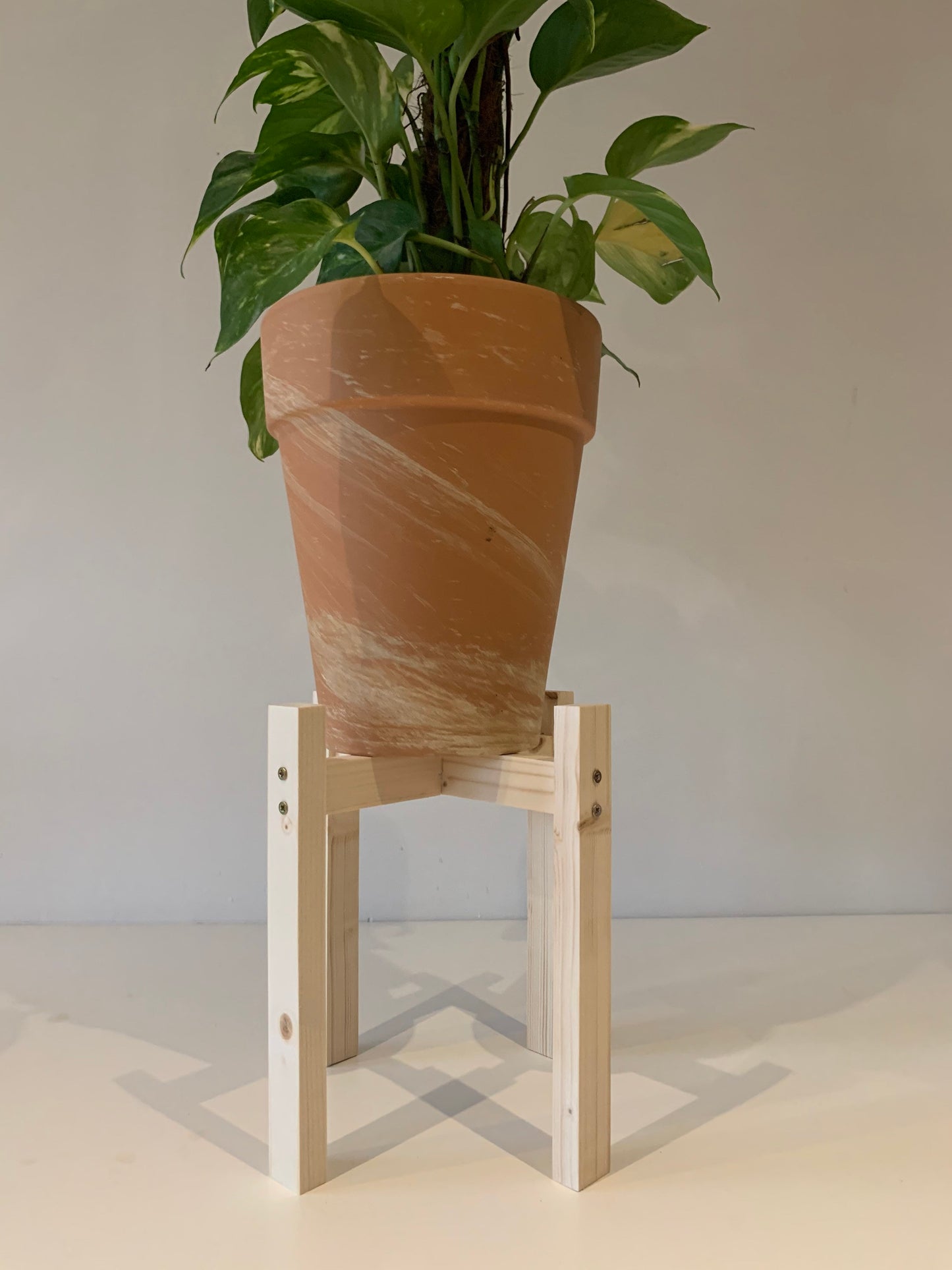 Plant Pot Stand 40Cm High Tier in our classic leg Hand made in 100% UK